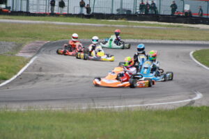 Anneville-J3-JF-2025104-300x200 Résultats – Photos - Journée 3 - Championnat de Ligue de Karting des Hauts de France – Anneville (76)