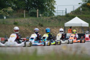 Anneville-J3-JF-2025120-300x200 Résultats – Photos - Journée 3 - Championnat de Ligue de Karting des Hauts de France – Anneville (76)