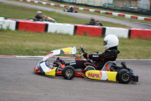 Anneville-J3-JF-202513-300x200 Résultats – Photos - Journée 3 - Championnat de Ligue de Karting des Hauts de France – Anneville (76)