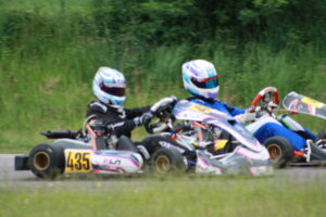 Anneville-J3-JF-202535-300x200 Résultats – Photos - Journée 3 - Championnat de Ligue de Karting des Hauts de France – Anneville (76)