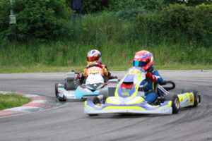 Anneville-J3-JF-202568-300x200 Résultats – Photos - Journée 3 - Championnat de Ligue de Karting des Hauts de France – Anneville (76)