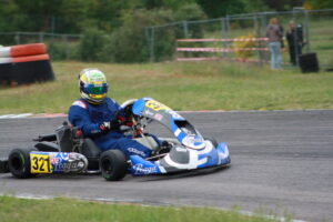 Anneville-J3-JF-202598-300x200 Résultats – Photos - Journée 3 - Championnat de Ligue de Karting des Hauts de France – Anneville (76)